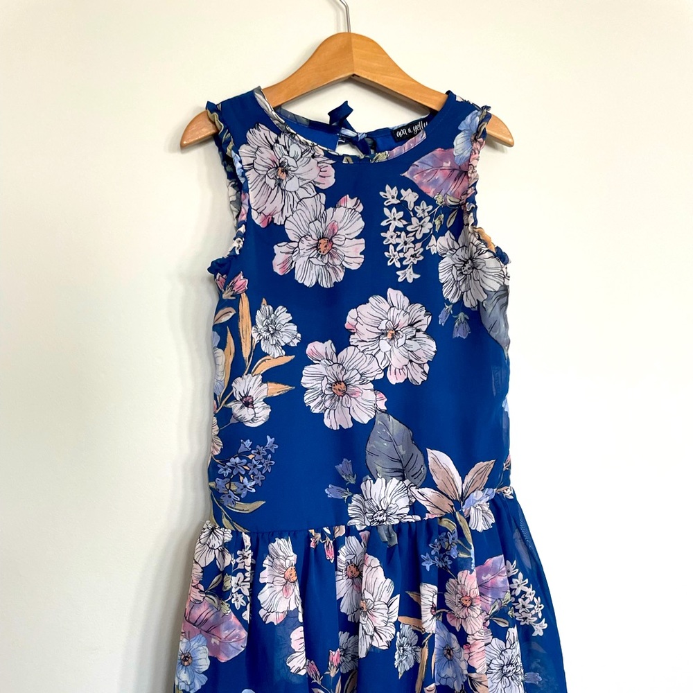 Girl’s dress